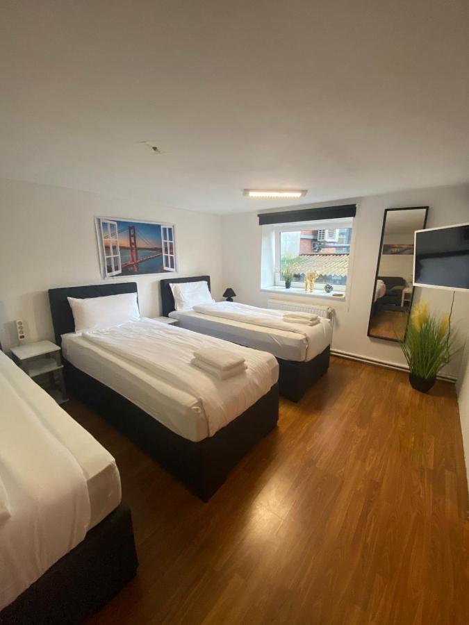 City Apartments Direkt Am Hauptbahnhof - Perfekt Fuer Pendler Und Monteure Neumuenster Exterior photo