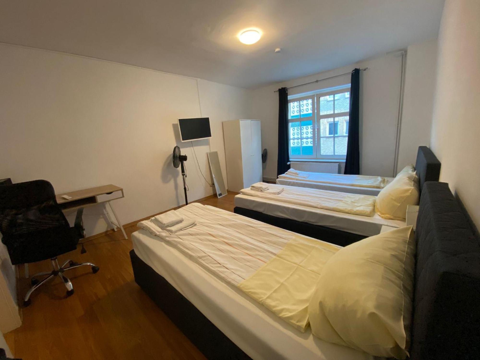 City Apartments Direkt Am Hauptbahnhof - Perfekt Fuer Pendler Und Monteure Neumuenster Exterior photo