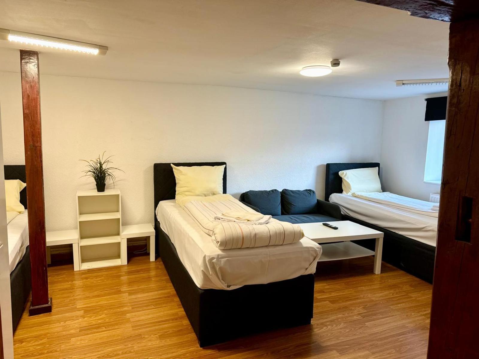 City Apartments Direkt Am Hauptbahnhof - Perfekt Fuer Pendler Und Monteure Neumuenster Exterior photo